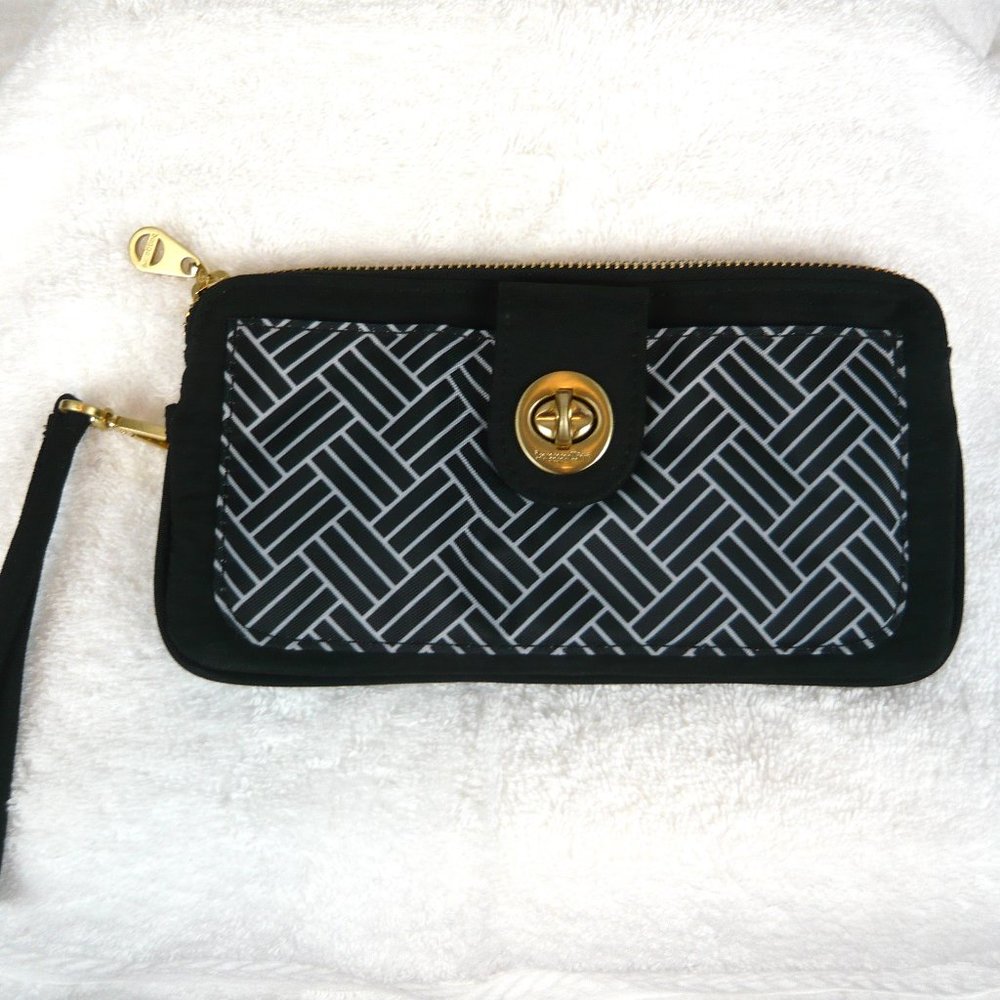 Baggallini Black and White Herringbone Wallet Wristlet RFID Feature